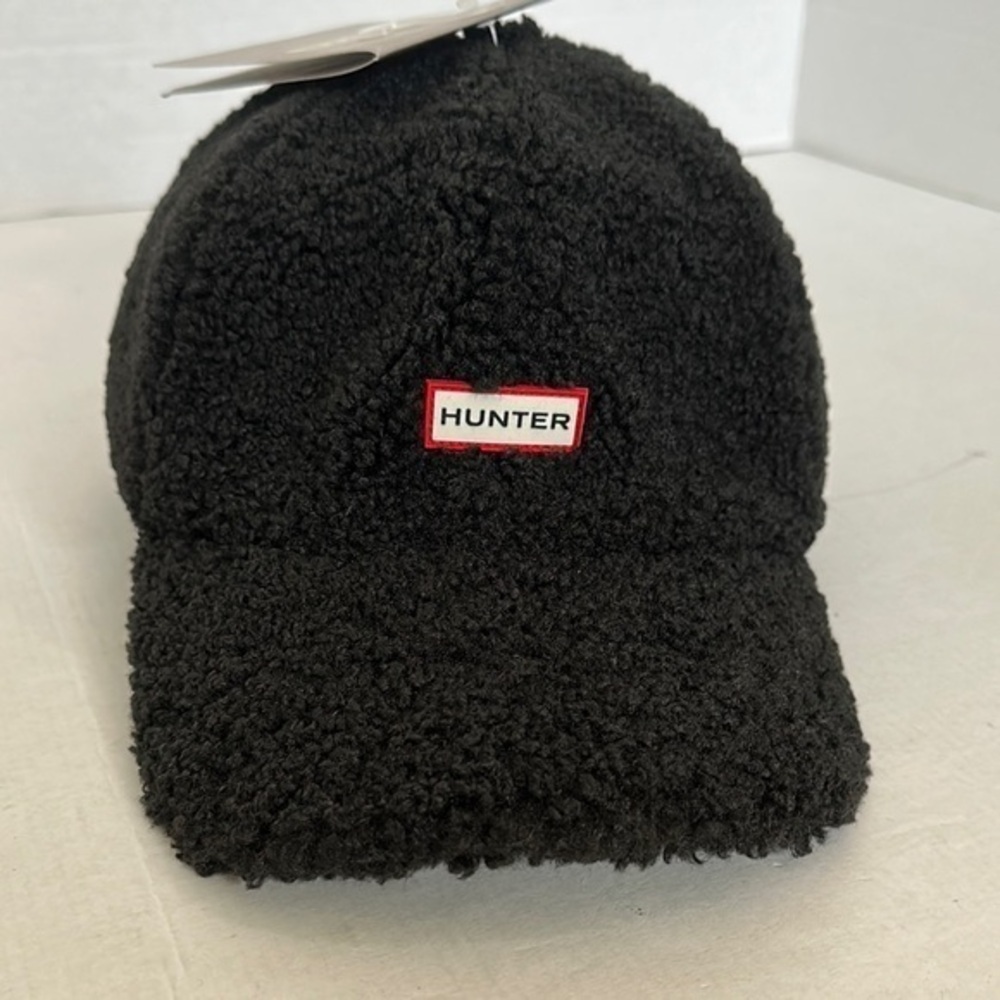 Hunter Black Fleece Cap NWT